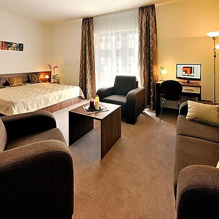 Melrose Apartments Братислава Экстерьер фото
