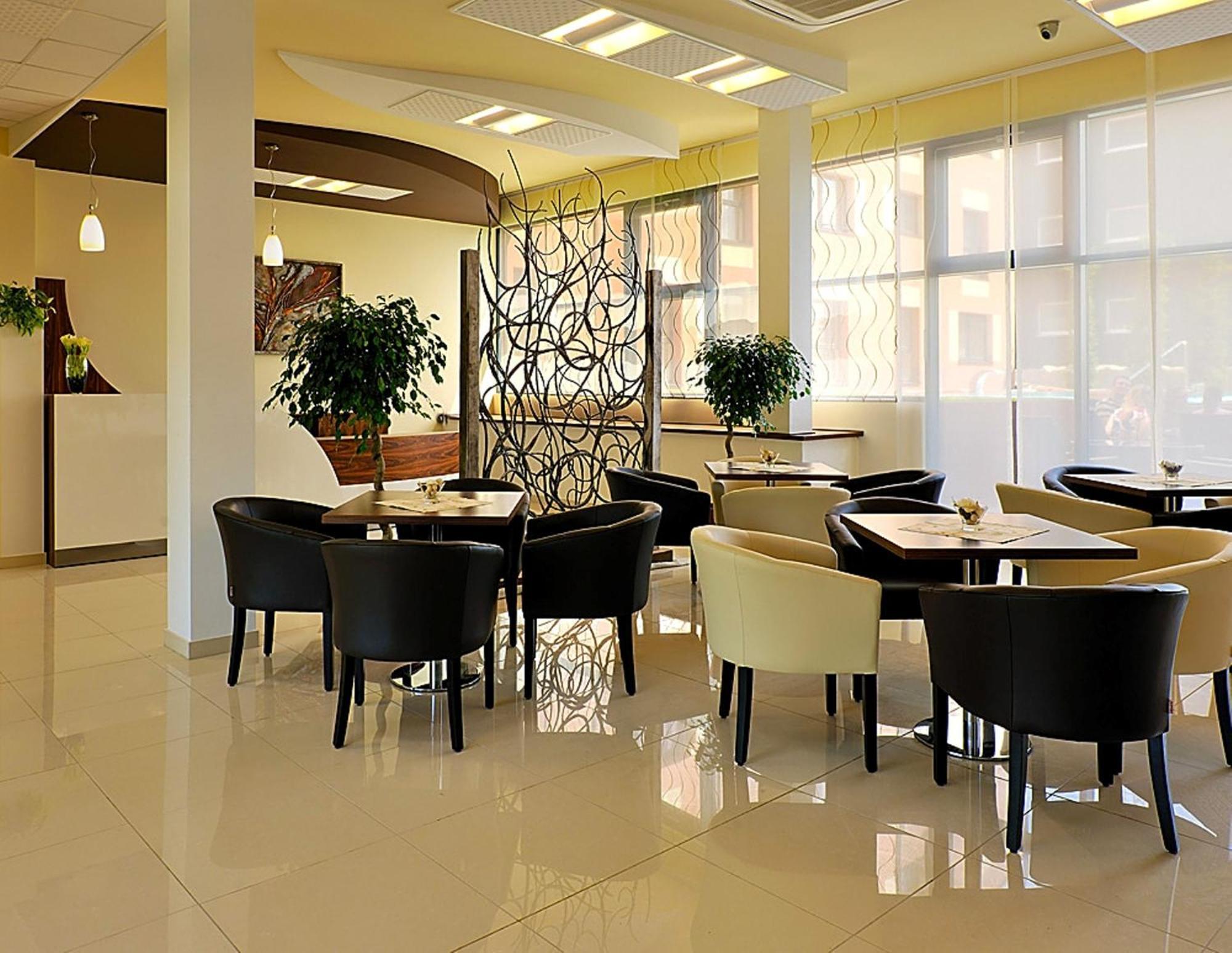 Melrose Apartments Братислава Экстерьер фото